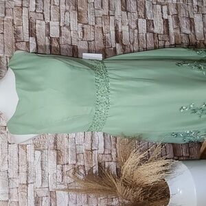 Party Pron Dress Elegant Green Sleeveless Dress Brand New